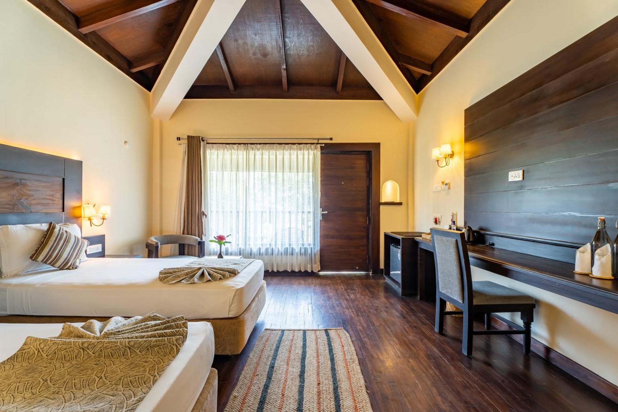 Jungle Villa Resort Chitwan Esterno foto